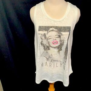 Marilyn Monroe Graphic Tank Juniors Large (NWT)